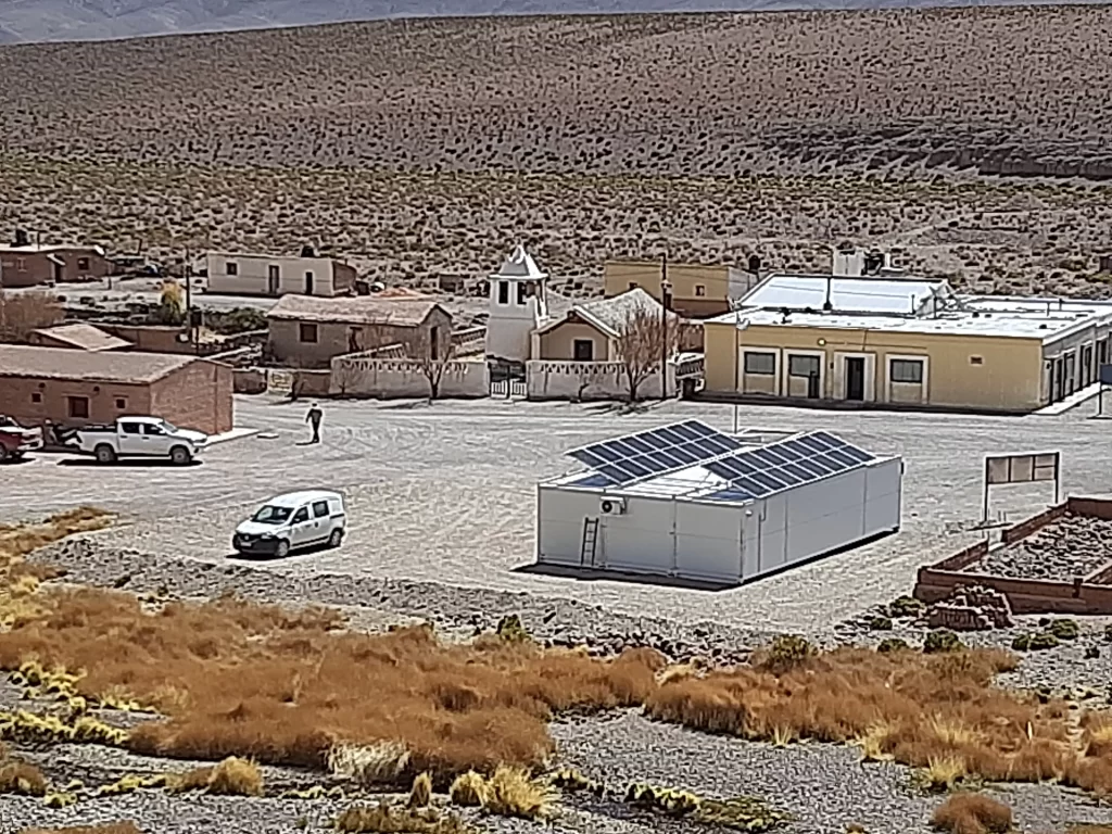 Placas fotovoltaicas de recoleccion solar para la generación de energía en industrias y comercios